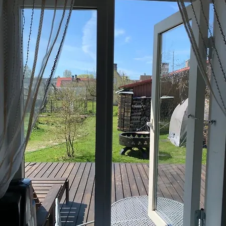 Hubane Hoovimajake Vanalinna Juures Apartment Haapsalu